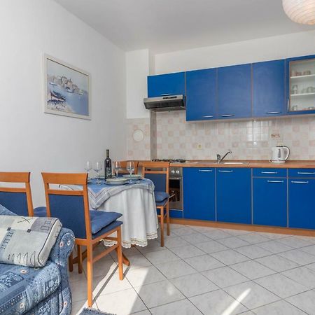 Apartmani Adria Lila Crikvenica Dramalj Extérieur photo