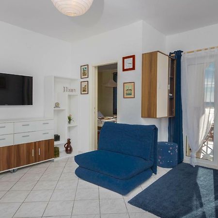 Apartmani Adria Lila Crikvenica Dramalj Extérieur photo