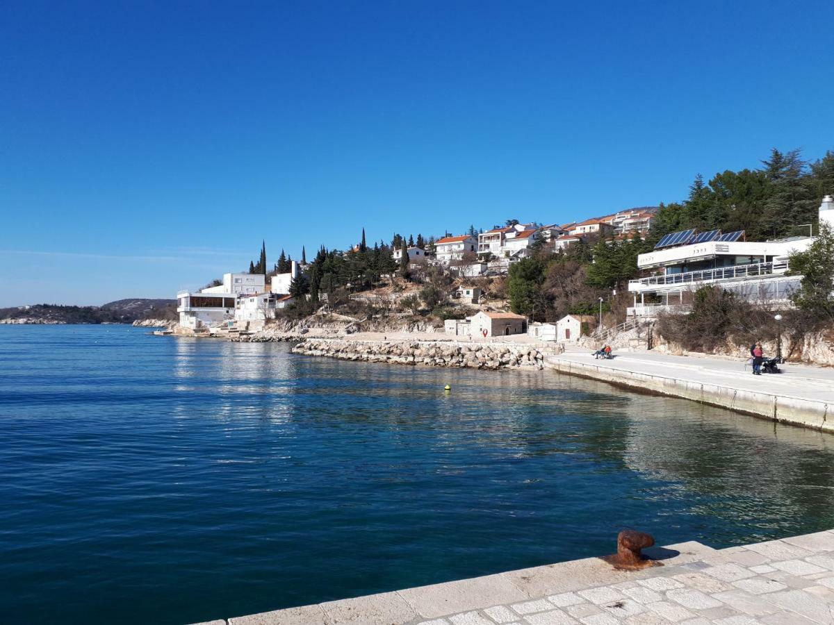 Apartmani Adria Lila Crikvenica Dramalj Extérieur photo